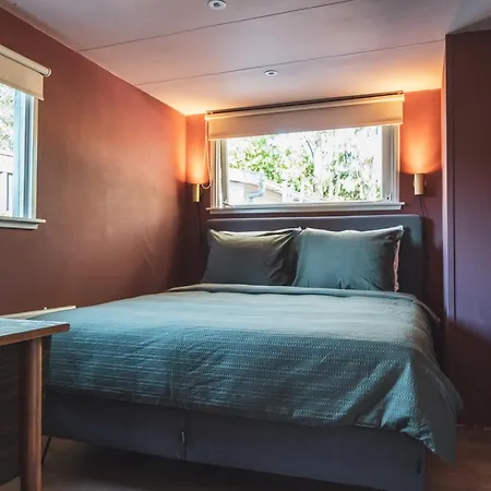 Sfeervol Boshuisje Met Jacuzzi Op De Veluwe Ferienhaus Putten