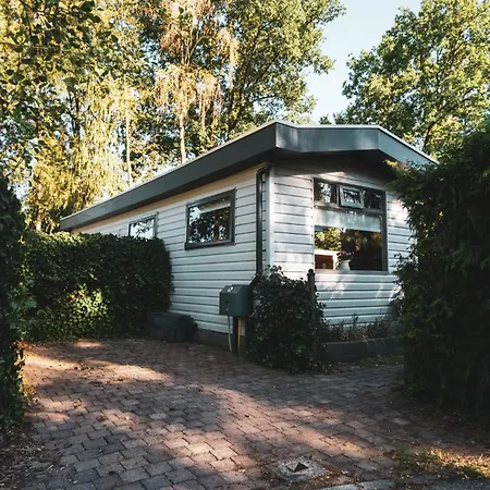 Sfeervol Boshuisje Met Jacuzzi Op De Veluwe Ferienhaus